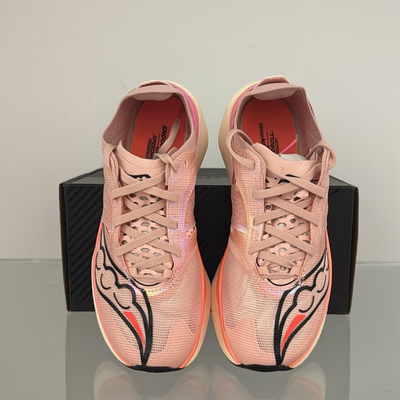 Saucony Endorphin Elite - Picture 2 of 4